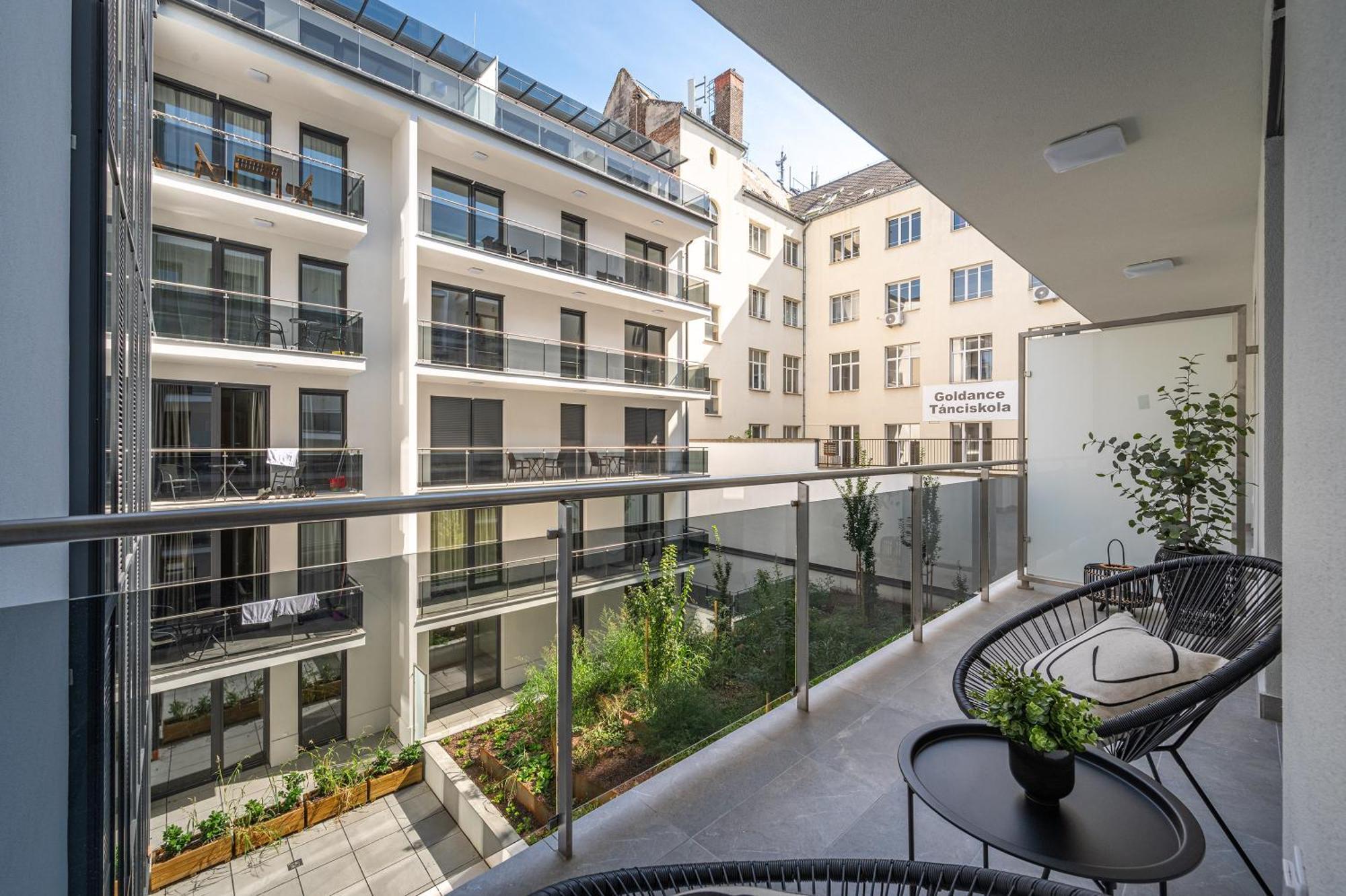 Condo With Balcony @ Downtown Budapest Budapeste Exterior foto